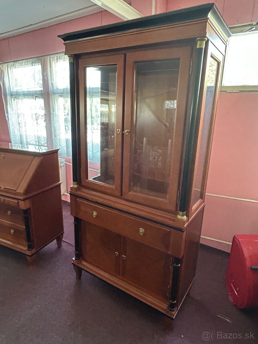 Starožitný nábytek - 12