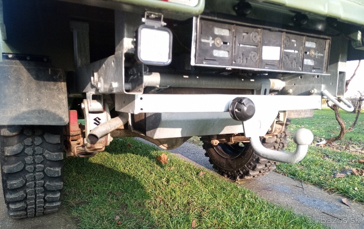 Suzuki Samurai Pickup 1.0 - 12