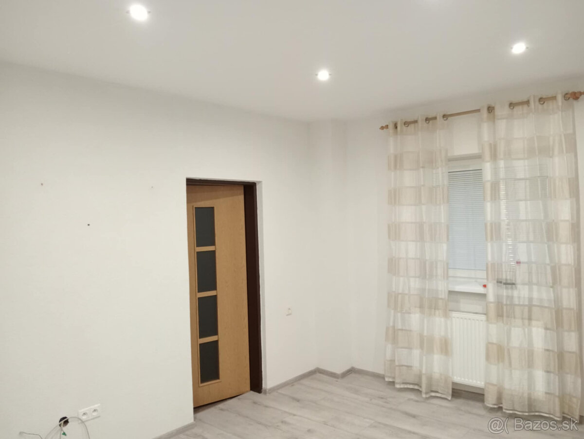 Prenajom bytu v rod.dome - 12