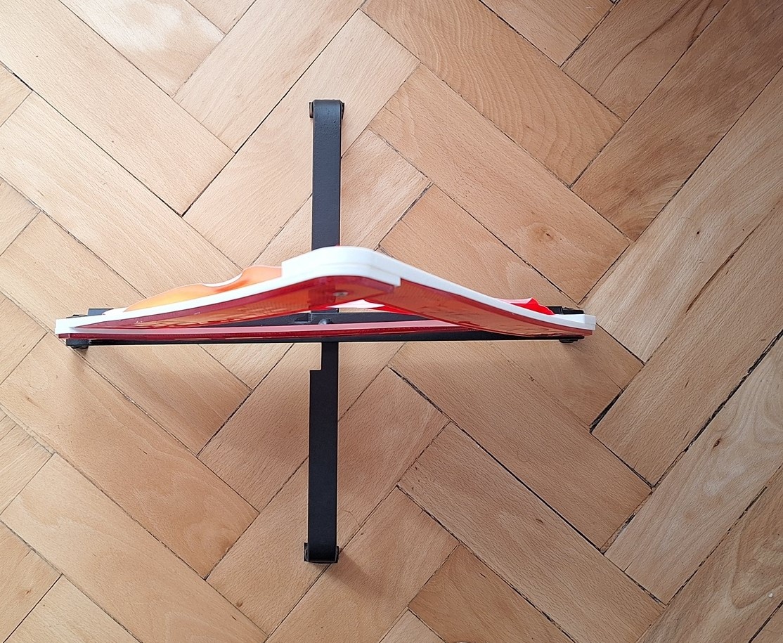 Výstražný trojuholník. - 12