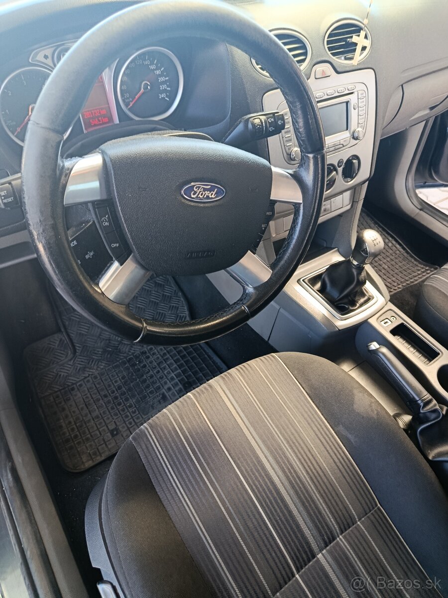 Ford FOCUS kombi 1.6TDCI(2009) - 12