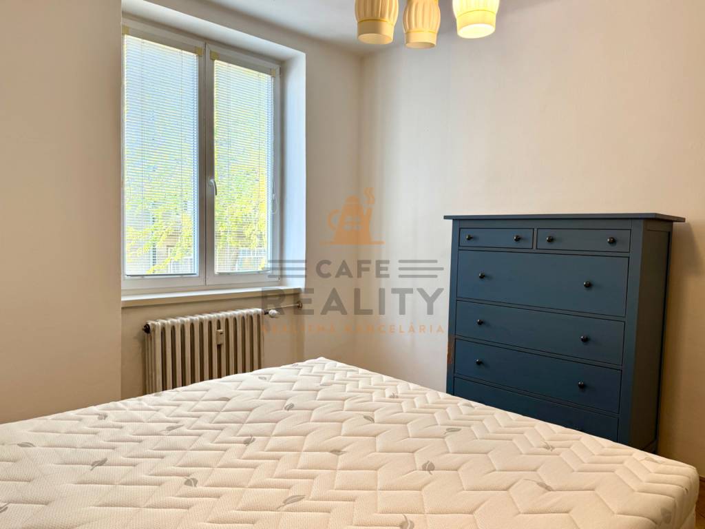 Na prenájom 2 izbový byt 62 m2, Bratislava, Staré Mesto, Bjö - 12