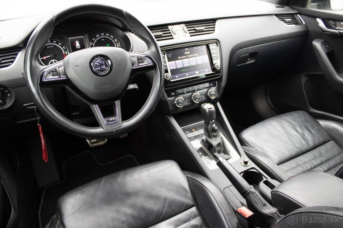 Škoda Octavia Combi 2.0 TDI DPF RS DSG - 12