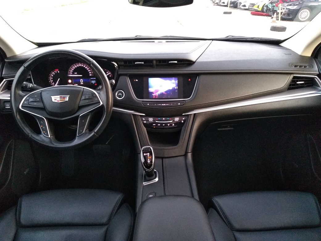2019_CADILLAC XT5 V6 4x4_EU model_22.500€ netto_ - 12