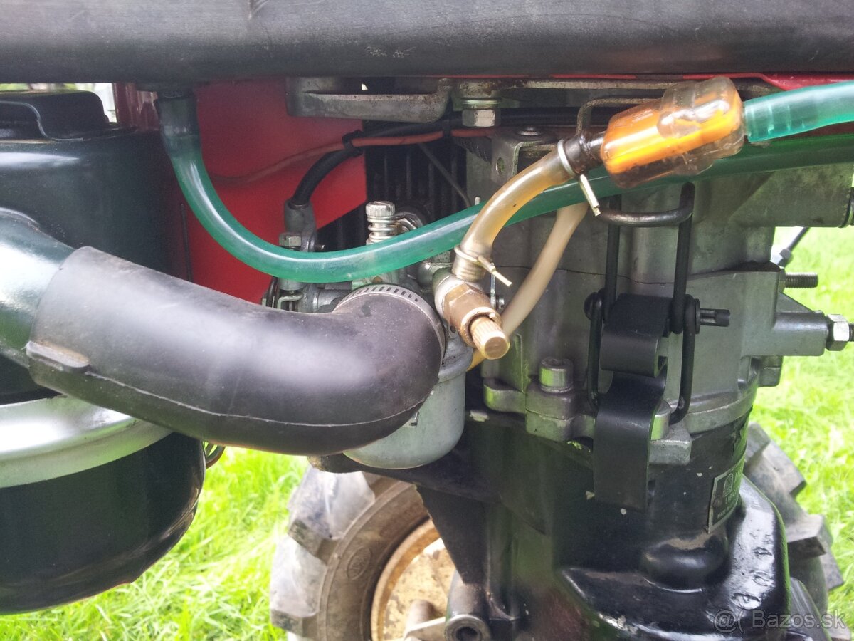 Malotraktor Vari QUATTRO - 12