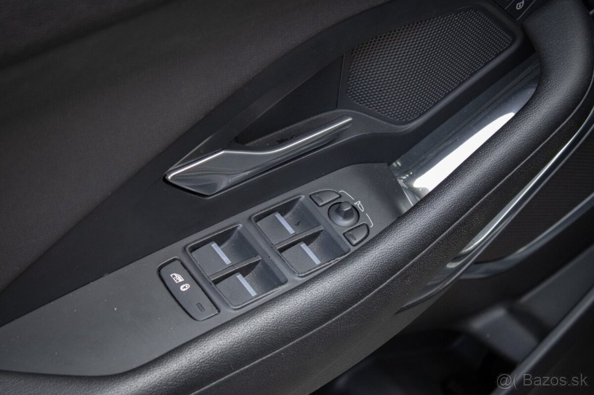 JAGUÁR E-Pace 2.0 I4 Standard AWD A/T - 12