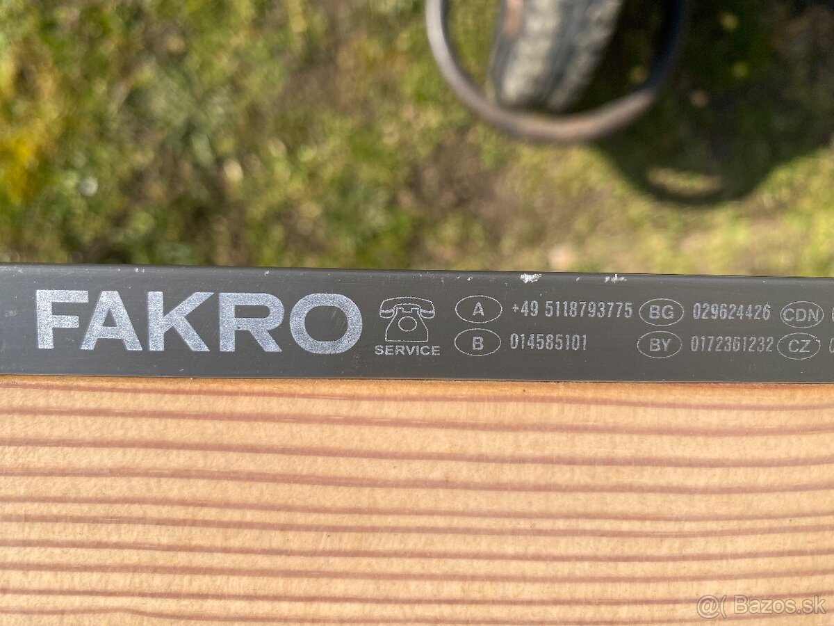 STREŠNÉ OKNO FAKRO - 12