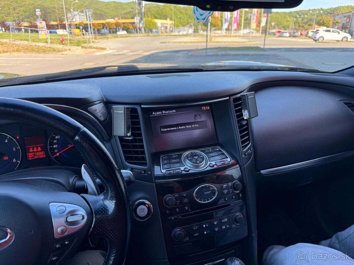 Infiniti FX30Ds - 12