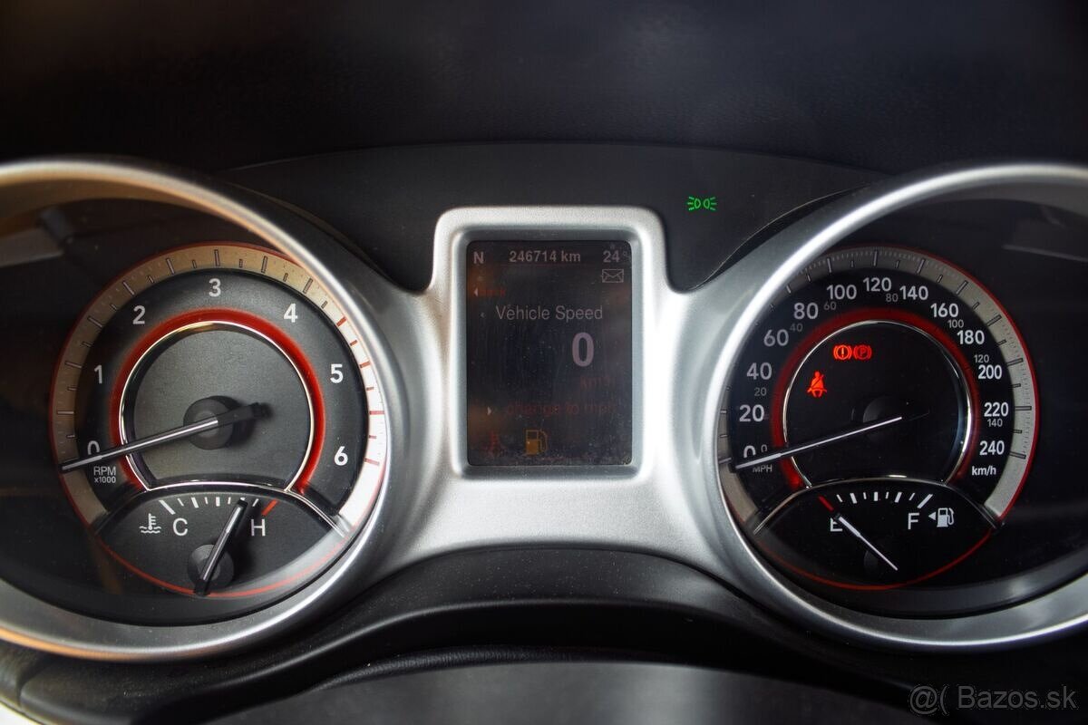 Fiat Freemont 2.0 16V MultiJet 125kW MT6 - 12