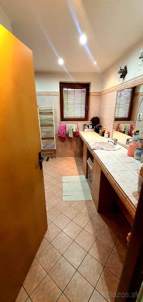 Rodinný dom na predaj v blízkosti centra - 12