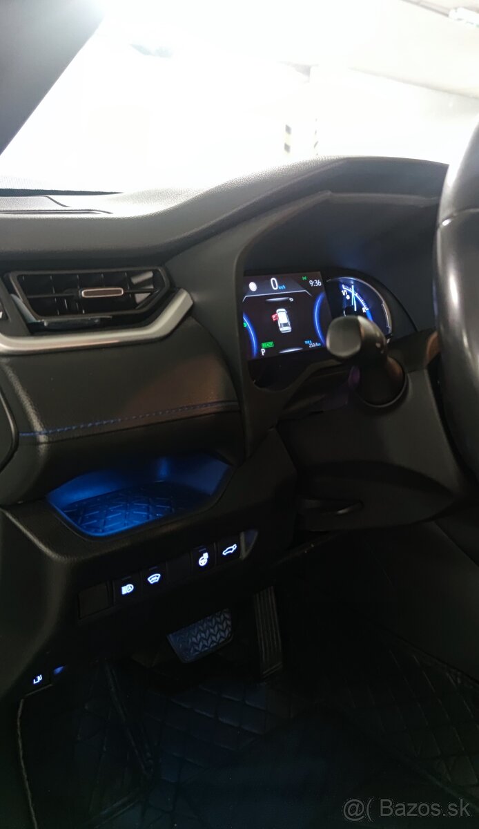 Toyota RAV4 hybrid 4x4, selection - 12