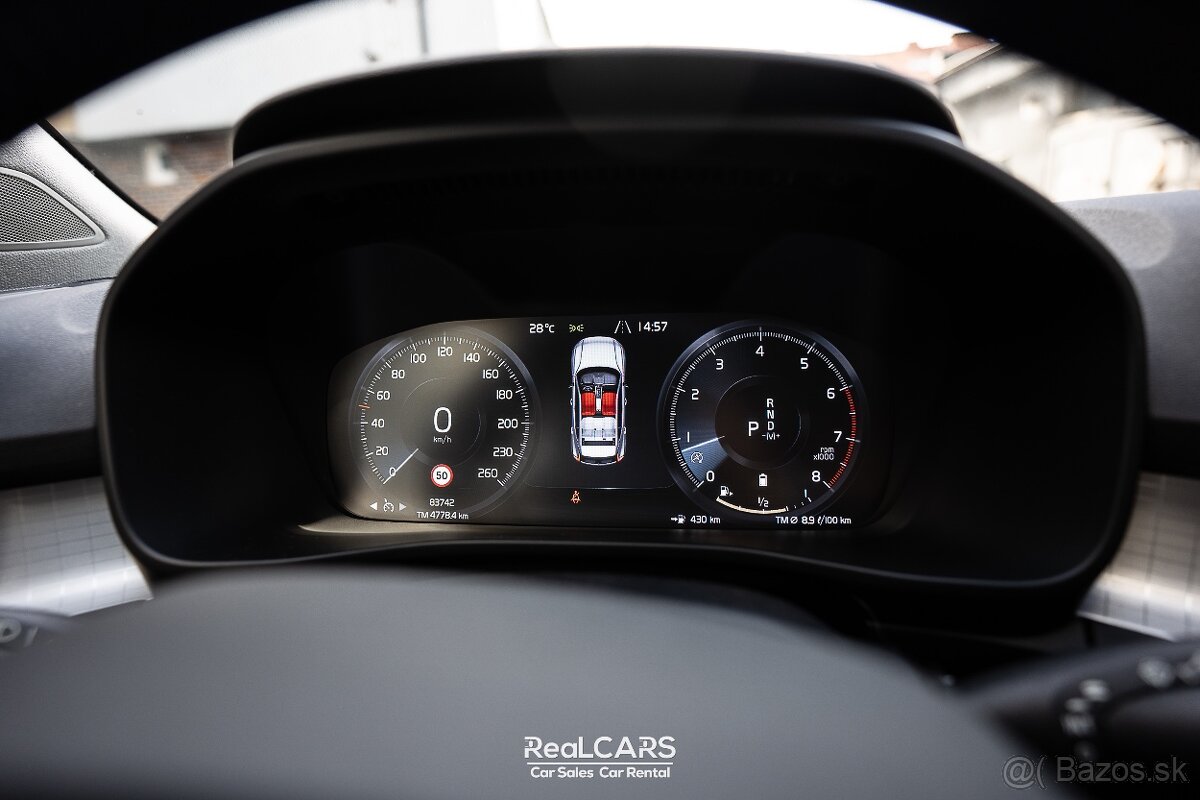 Volvo XC40 145kW 2021 - 12