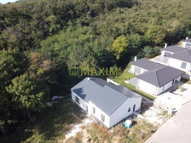 Novostavba v Štitároch pod lesom - 12