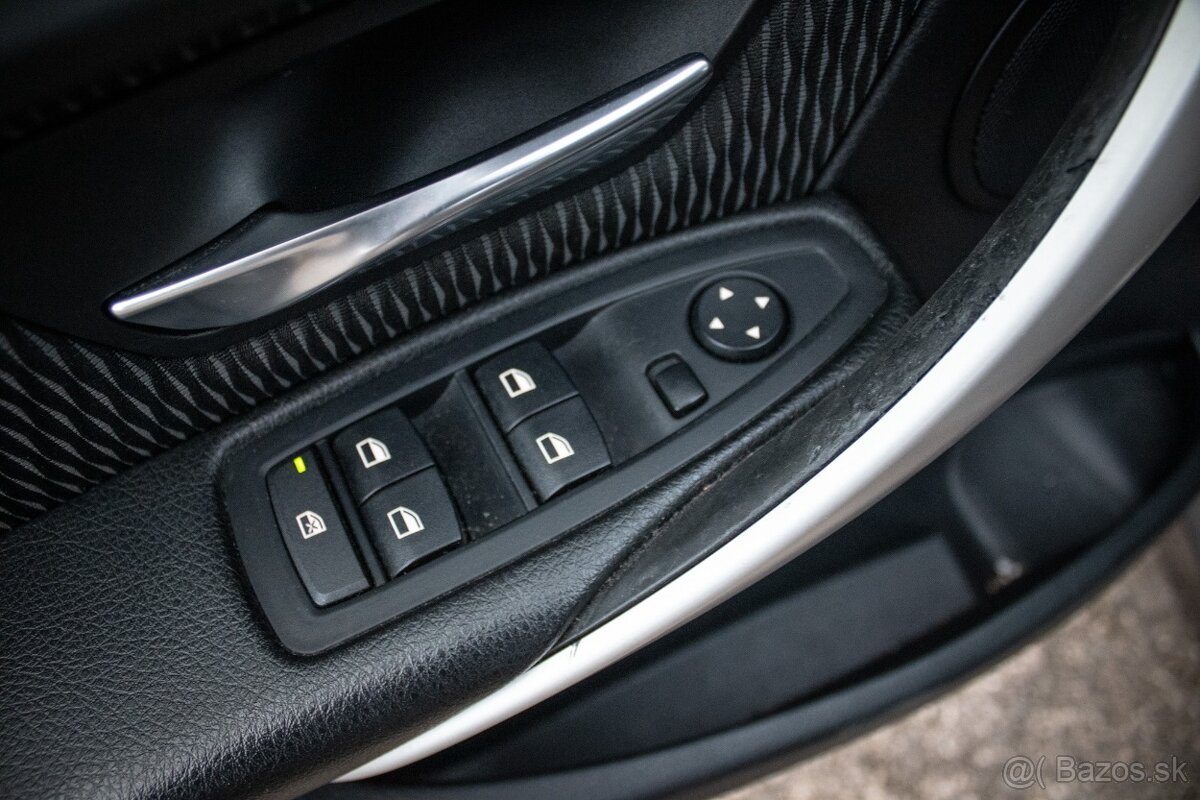 BMW Rad 3 Touring 320d xDrive A/T F31 - 12