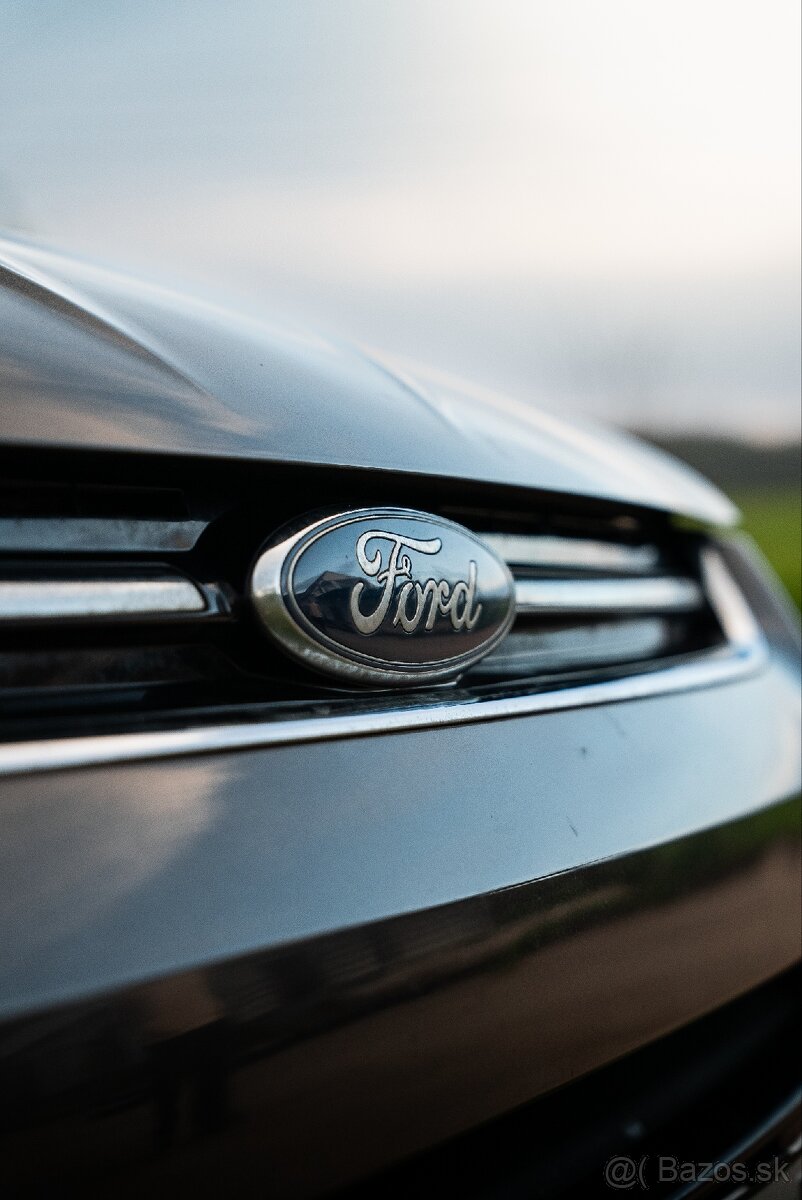 Ford Kuga 2.0 TDCi - 12