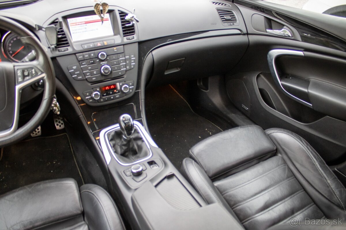 Opel Insignia ST OPC Line 162kW - 12