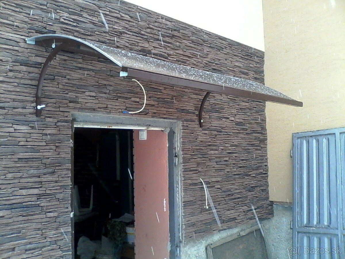 Hliníkový prístrešok nad dvere - 12