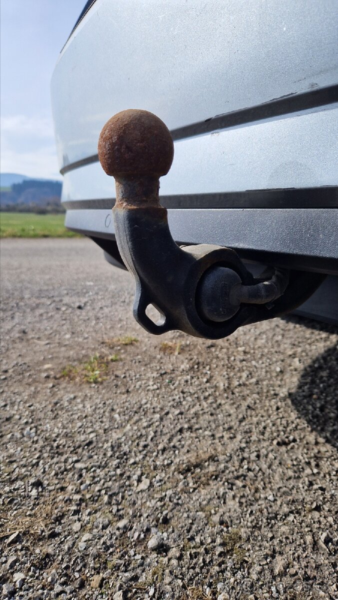 ŠKODA SUPERB 2.0D 140 KW,4X4, L&K - 12