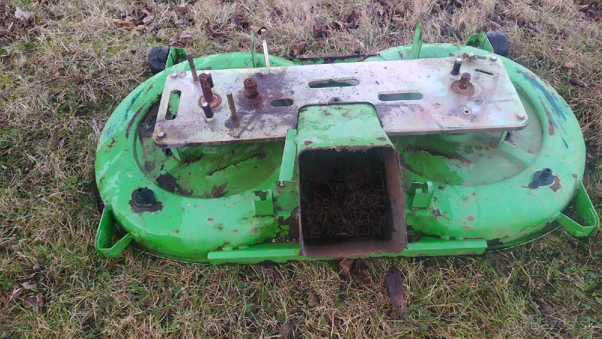 Predám záhradný traktor Viking MT 795 - 12