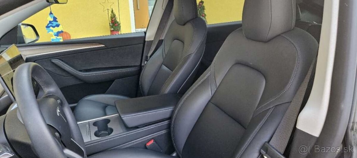 Tesla model Y Long Range AWD len 58 tis. km - 12