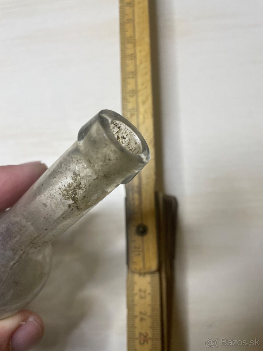 Sklo flasky stare - 12