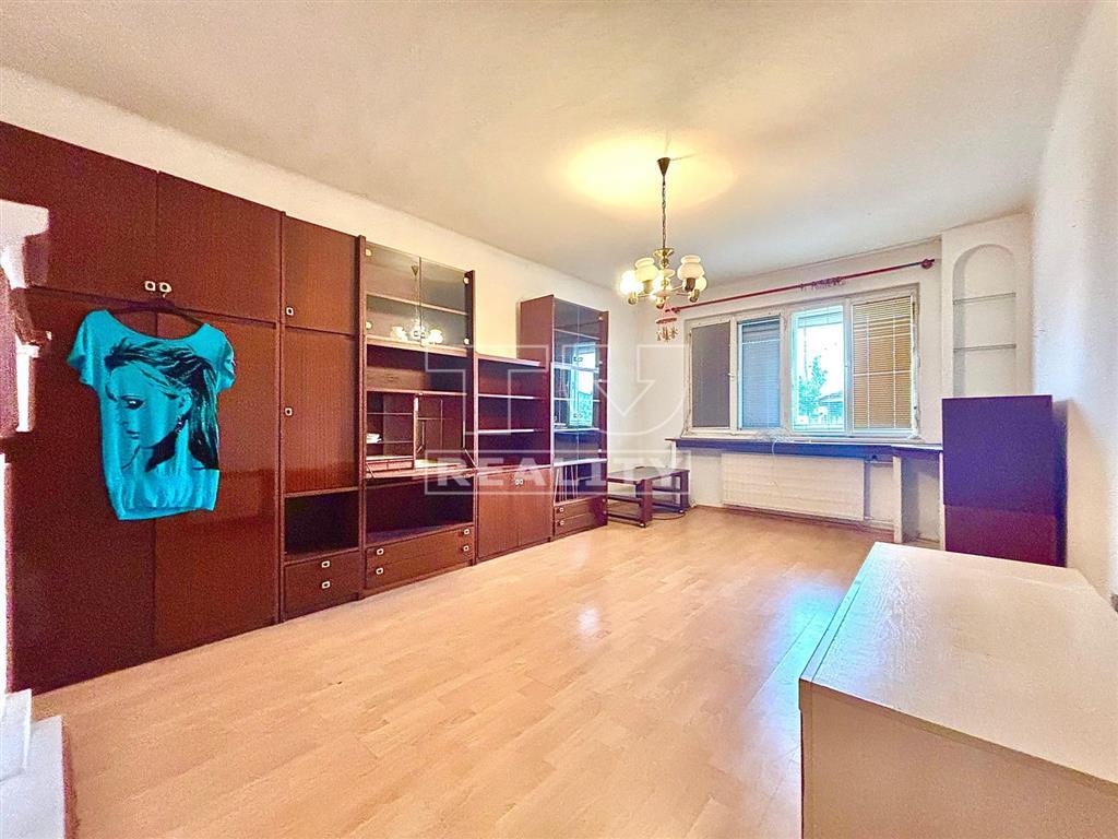 ZNÍŽENÁ CENA
Na predaj rodinný dom v obci Kovarce... - 12