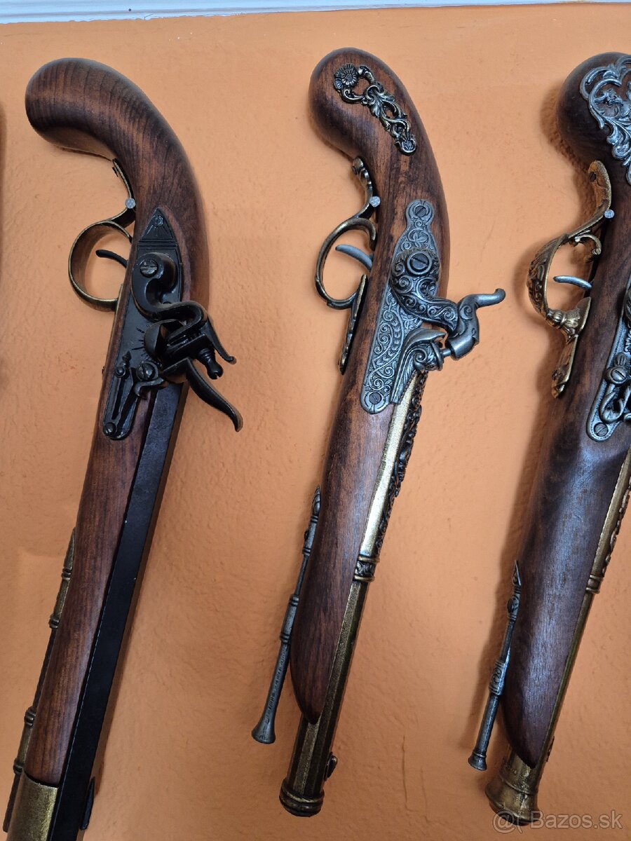Repliky kresadlovych pištolí - 12