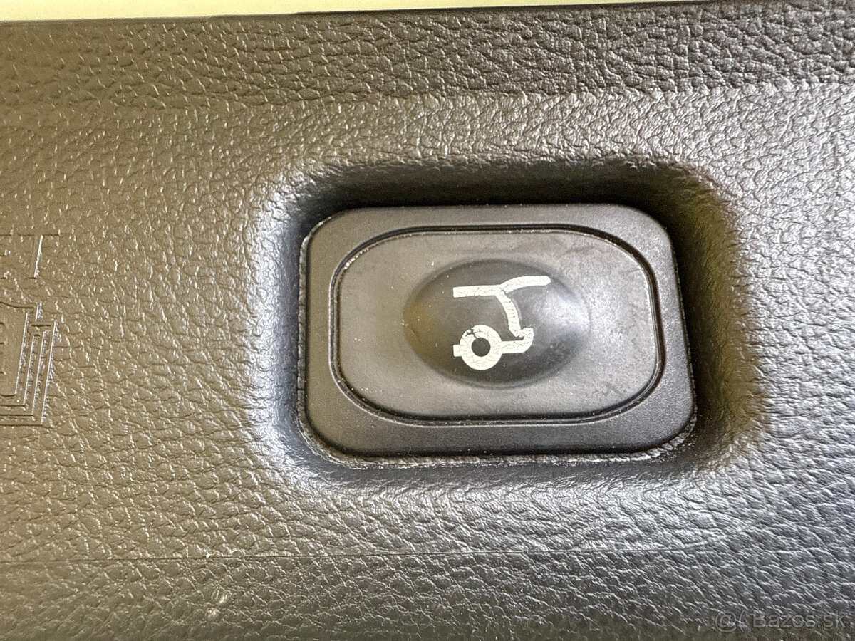 Ford S-MAX 2.0 TDCI ECOBLUE TITANIUM Automat odpočet DPH - 12