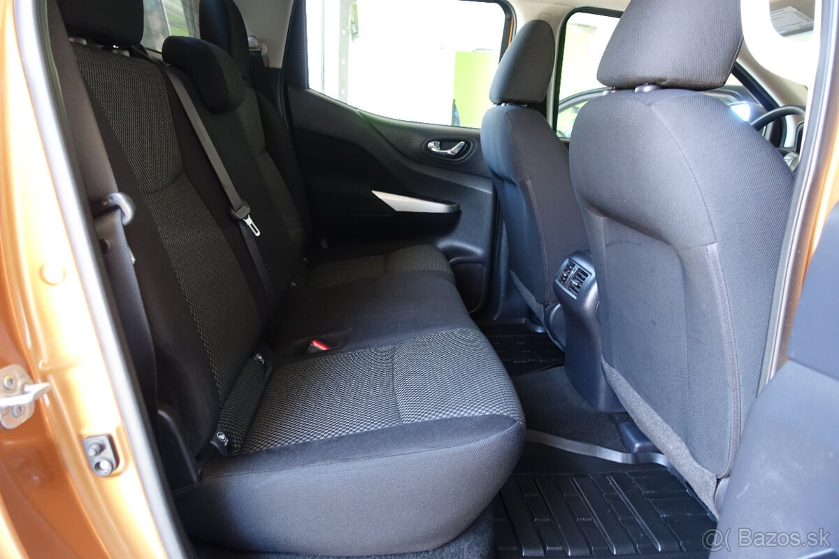 Nissan Navara DC dCi 190k Tekna, M6, 4d. - 12