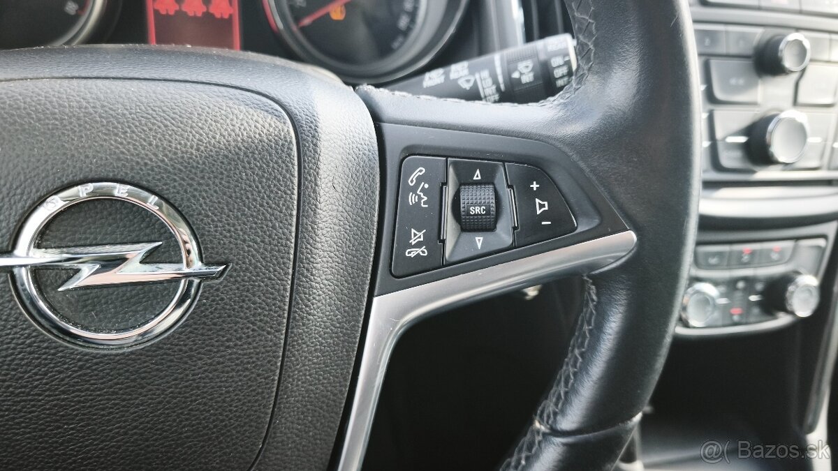 Opel Zafira Tourer Benzín LPG - 12