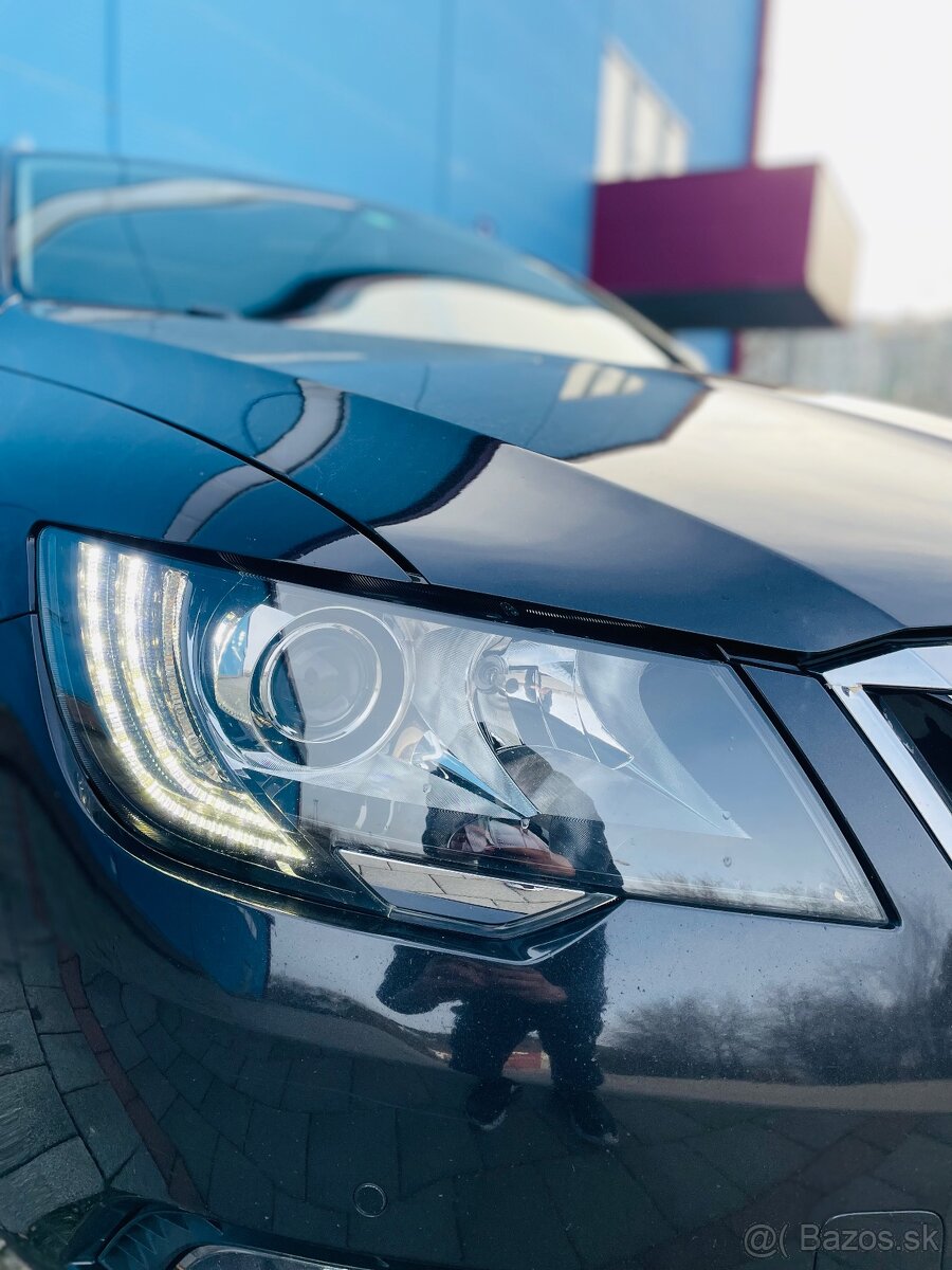 Superb 2014 2.0Tdi 125Kw DSG - 12