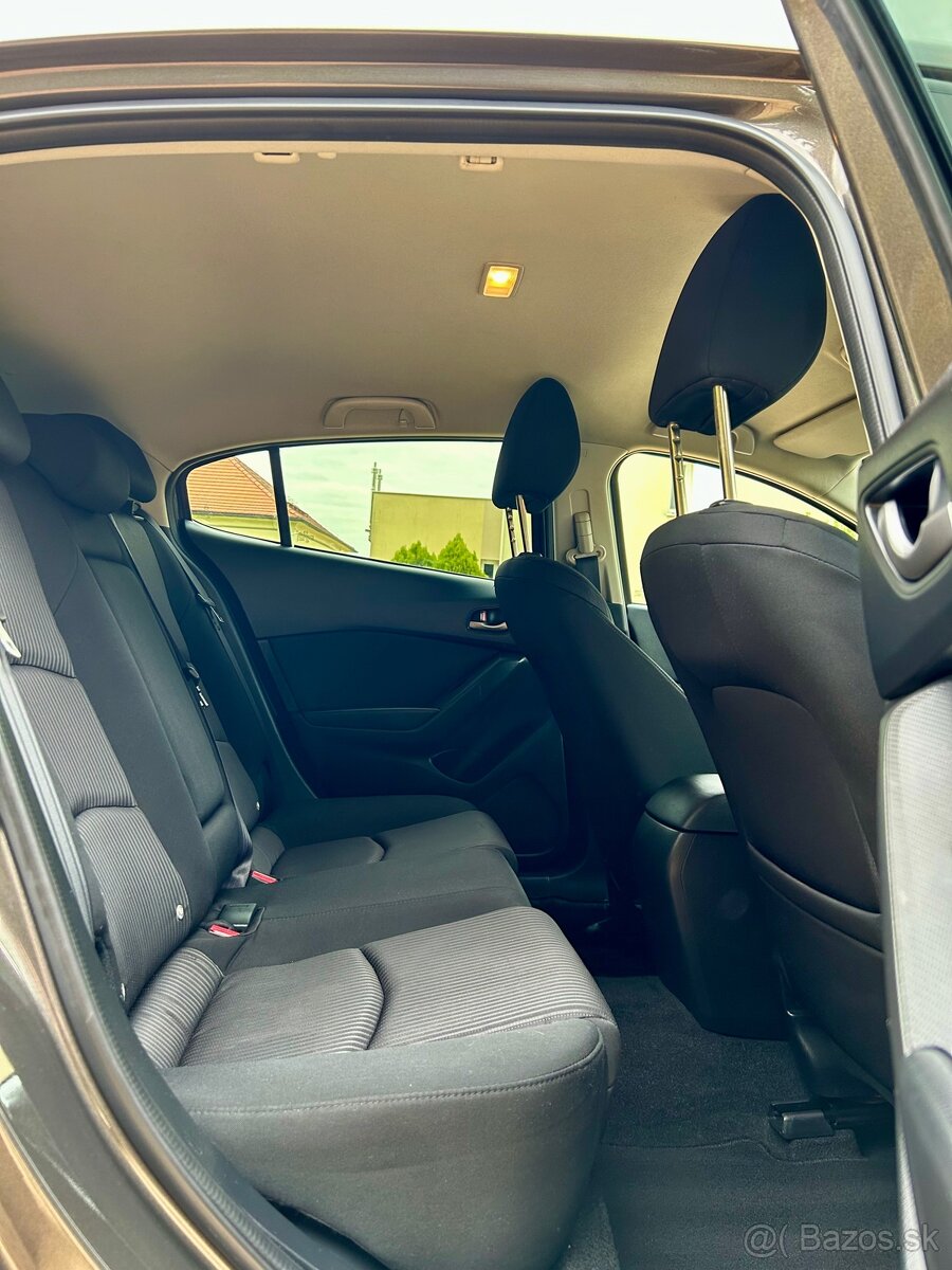 Mazda 3 2.2D 110kw, r.v 2013 - 12