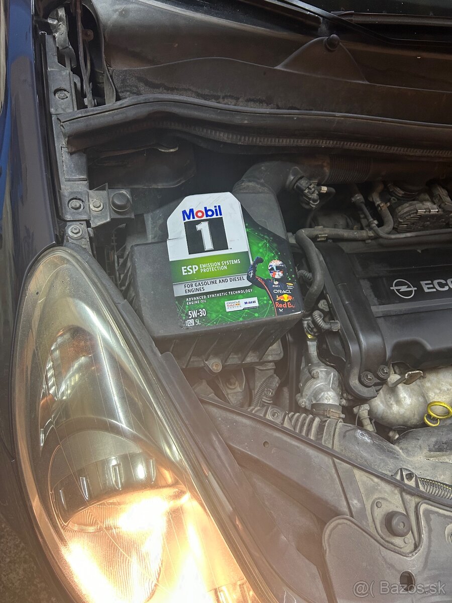 Predám opel corsa d rok2010 1.2 16v 59kw - 12