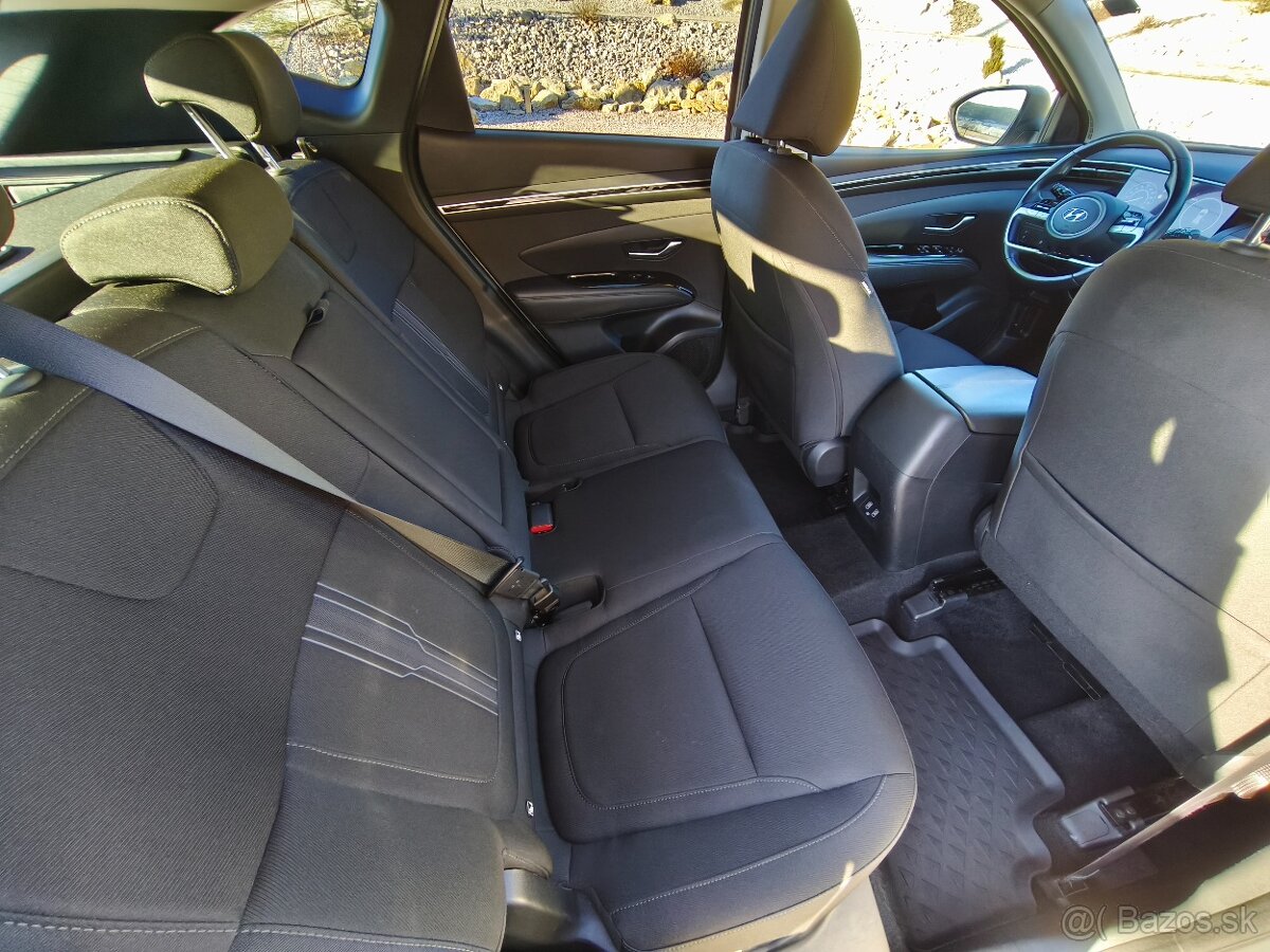 Hyundai Tucson 1.6 CRDi Mild Hybrid 4x4 AT STYLE Dizajn Pack - 12