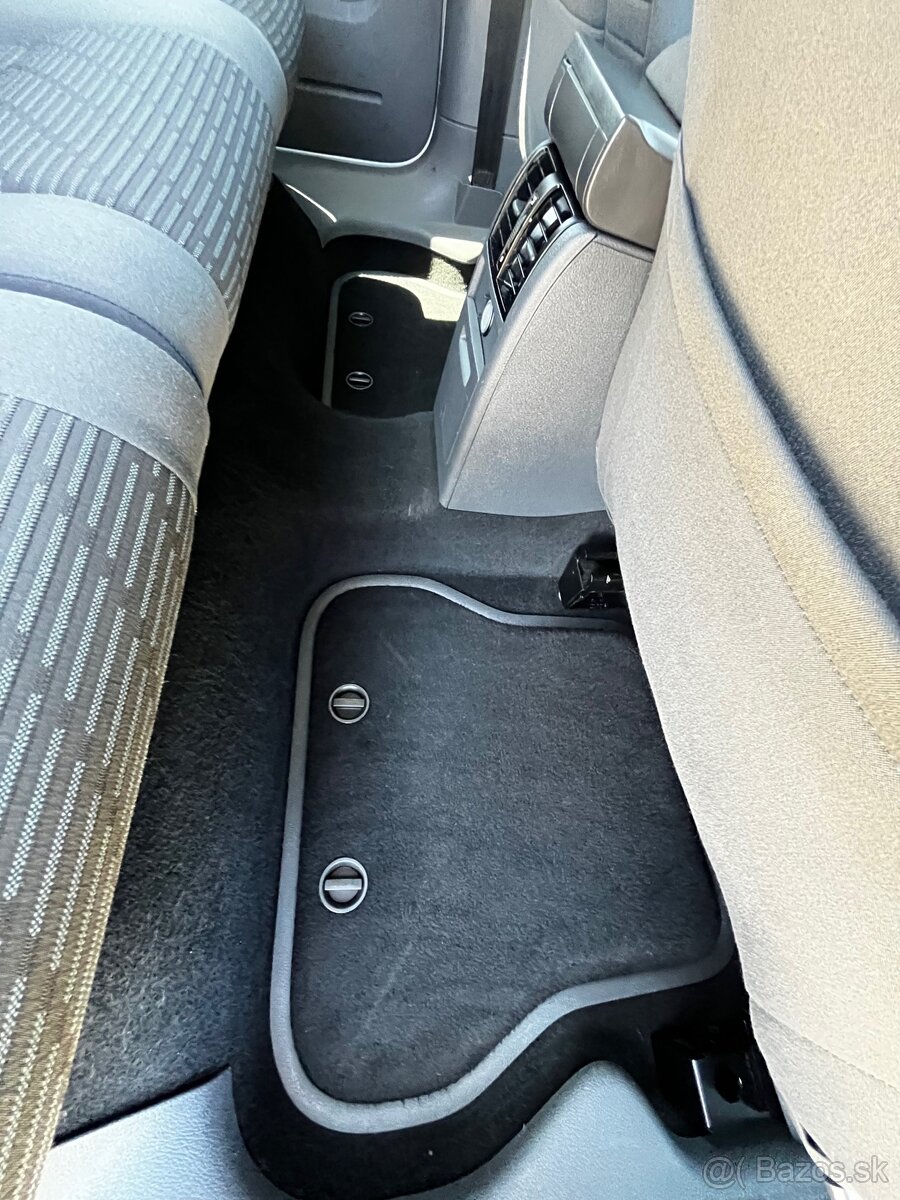 Volkswagen Caddy maxi 7miest. DSG - 12