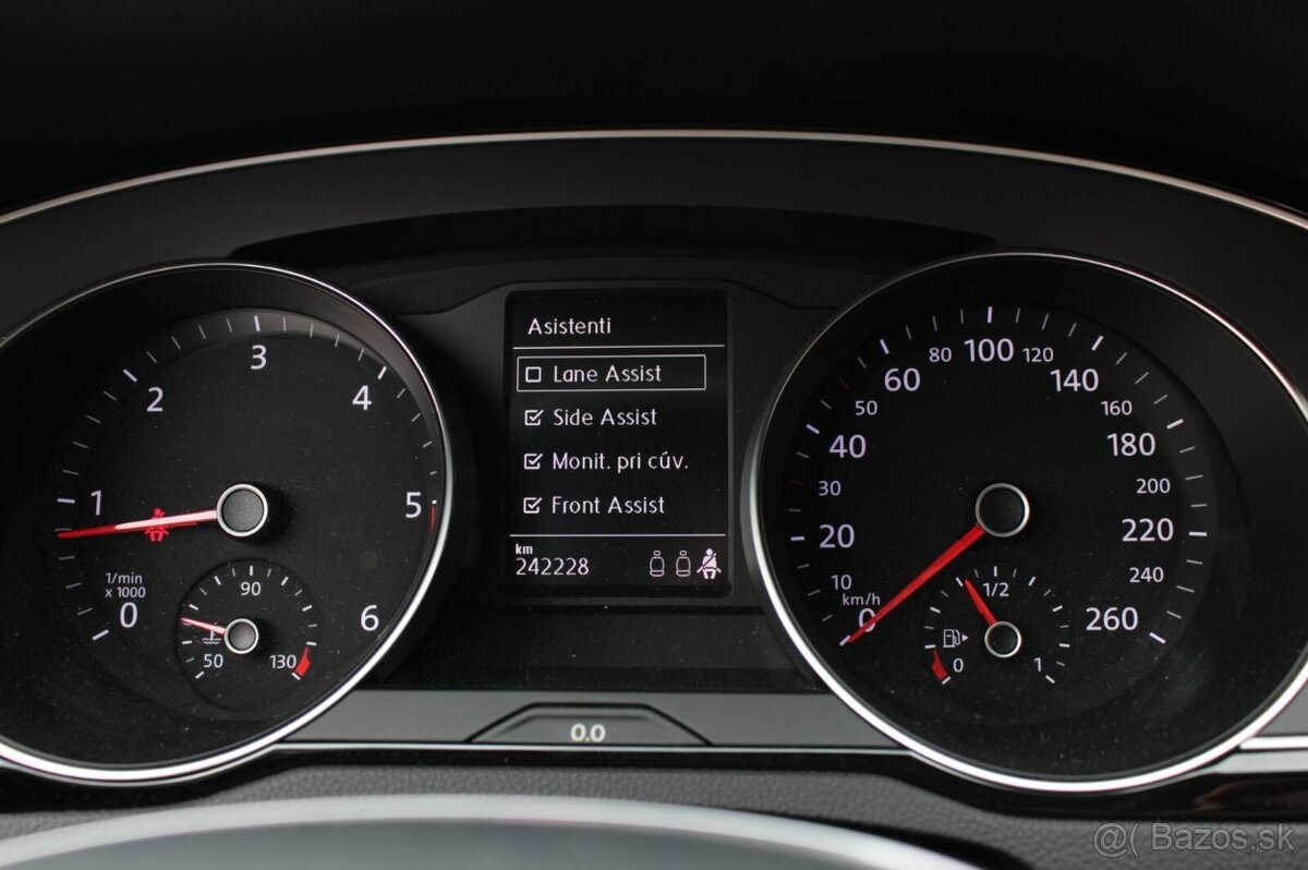 Volkswagen Passat Variant 2.0 TDI Highline DSG - 12