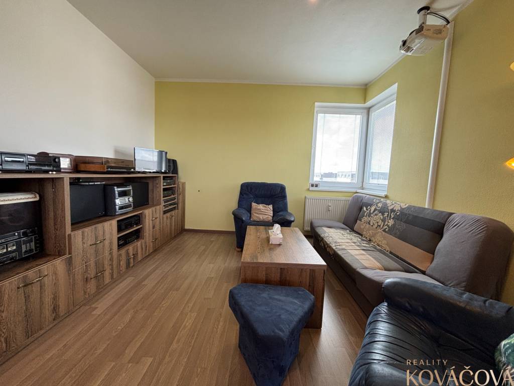 Na predaj 4 izb. byt v novostavbe s garážou, Trenčianske Sta - 12