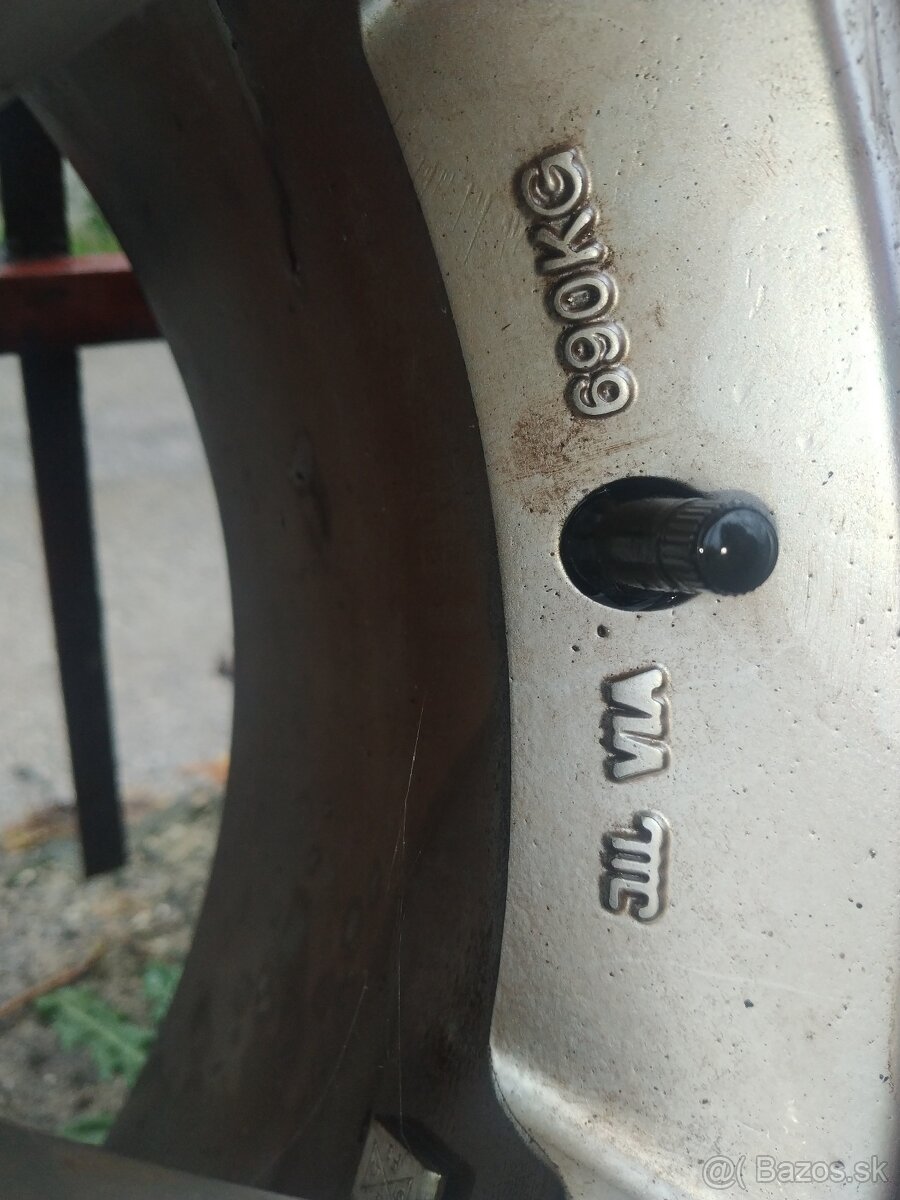 VW Touran ALU disky. 4 kusy. 205/55/R16. - 12