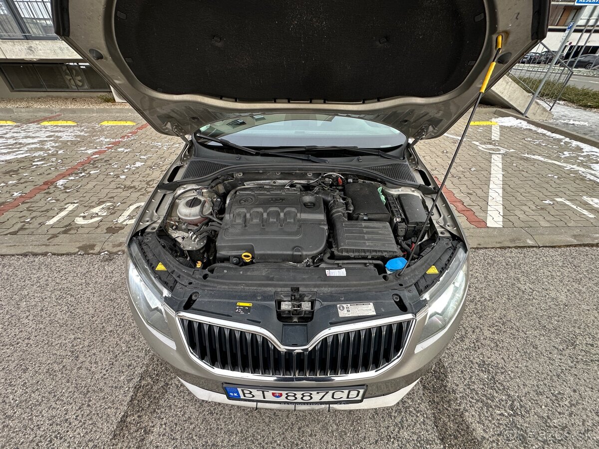 Predám Škodu A7 kombi, rok výroby 2015. - 12