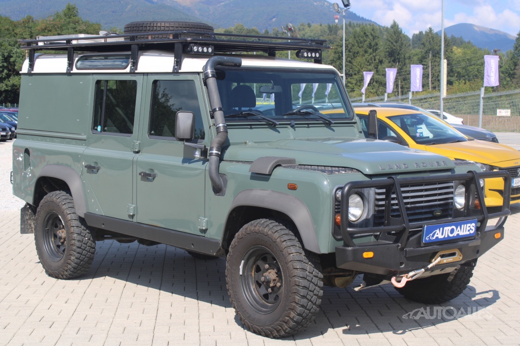 Land Rover Defender 2,4 TDCi 90 kW 110 SW 4x4 - 12