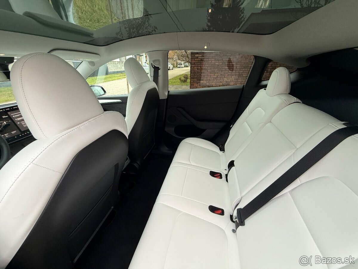 Tesla Model Y 2024 - 30.000 KM AWD LONG RANGE - 12