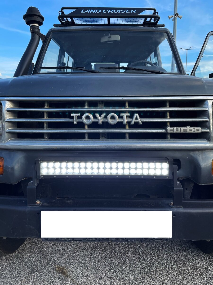 Toyota Land Cruiser LJ70 2.4td - 12