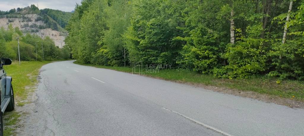 Predaj: Krásny rekreačný pozemok v Kraľovanoch v blízkosti Š - 12