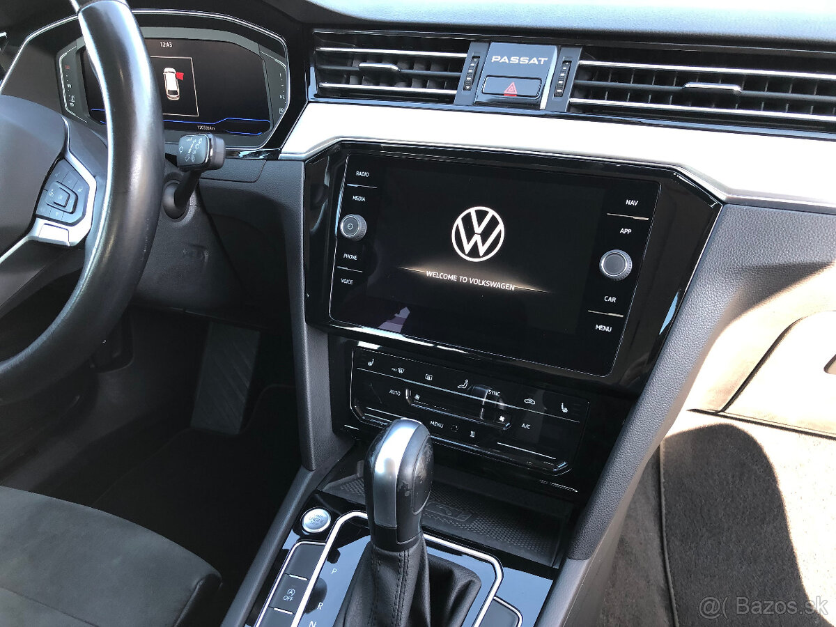 VOLKSWAGEN PASSAT VARIANT ELEGANCE 2.0TDI 110KW DSG - 12