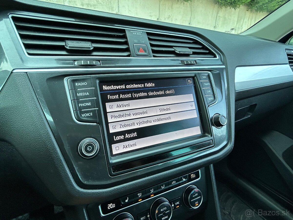 Volkswagen Tiguan 2.0TDi 2017 PO ROZVODECH - 12