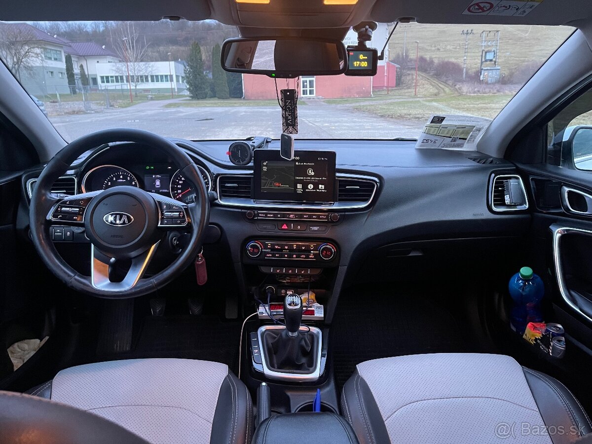 Koženné poťahy na mieru Kia Ceed CD - 12