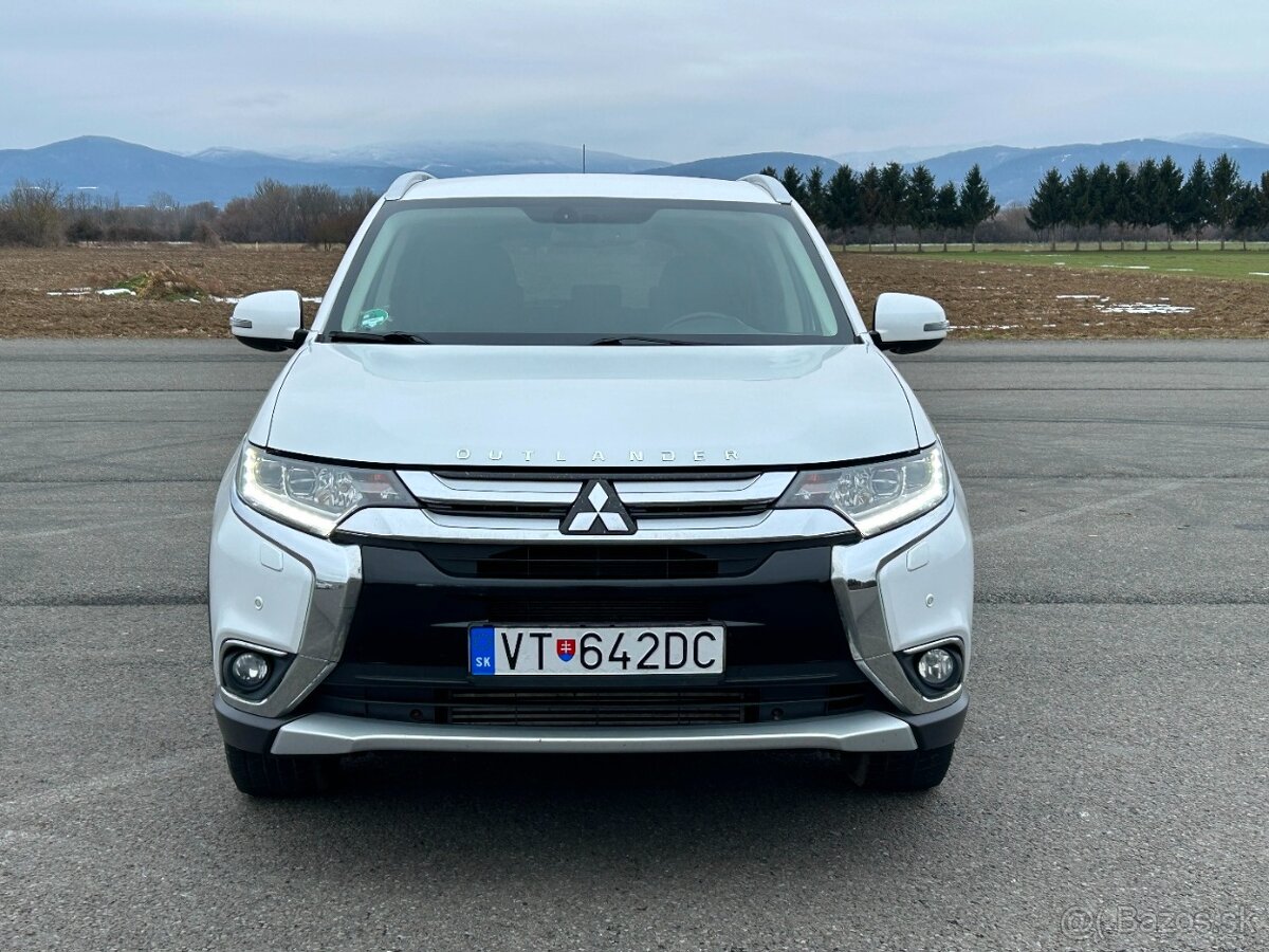 Mitsubishi Outlander 2.2 diesel, 4x4, 7 miest - 12