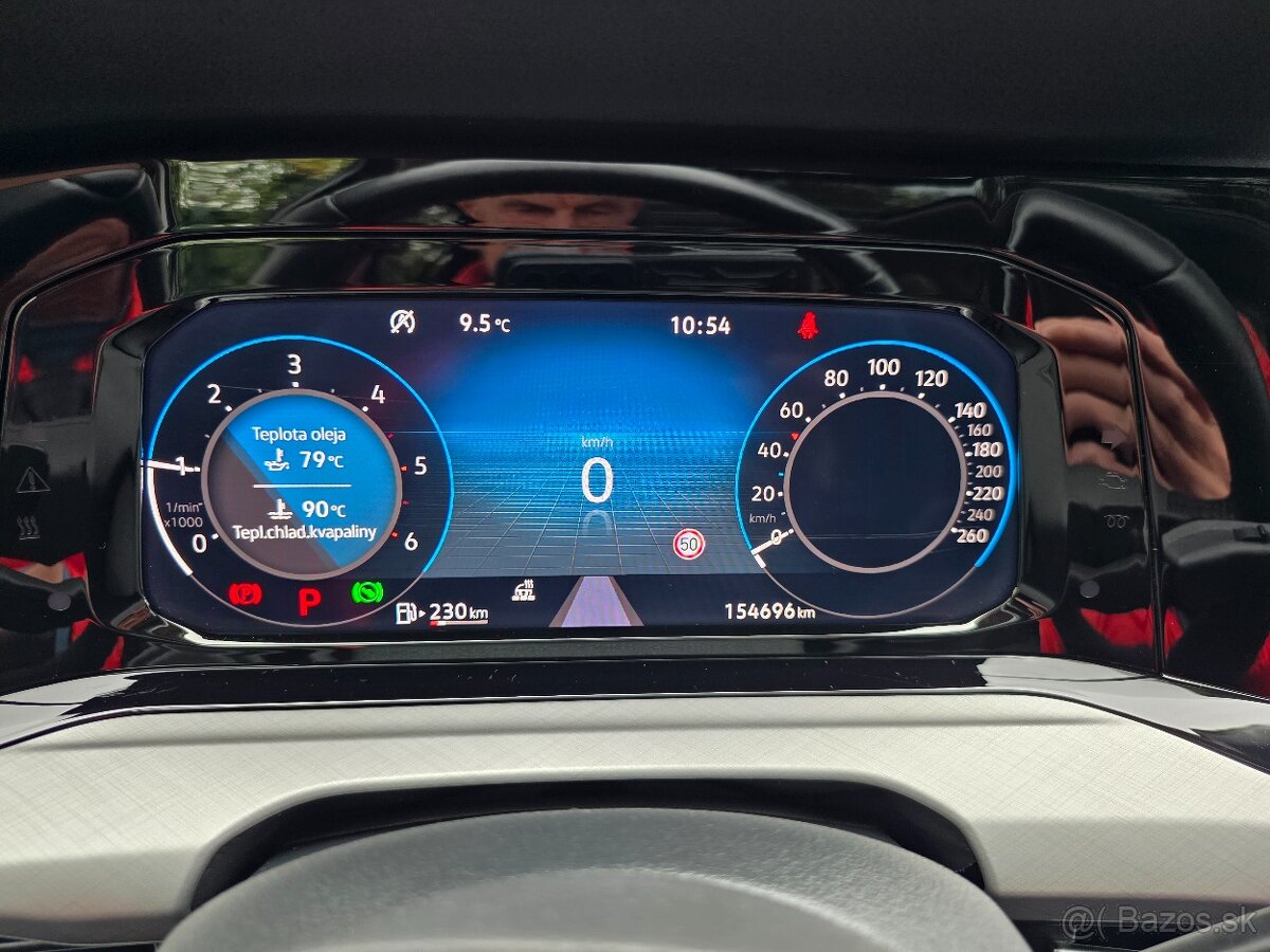 Volkswagen Golf 8 Variant 2.0 TDI 110 kW Life DSG r.v.2022 - 12