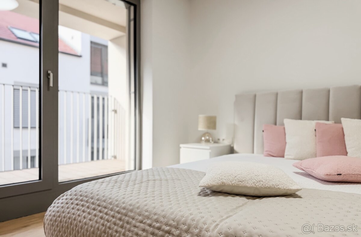 Elegantný smart 2-izbový byt v historickom centre Trnavy - 12