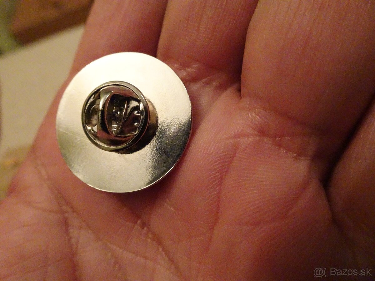 Predám rôzne odznaky, aj Brigáda socialistickej práce. - 12